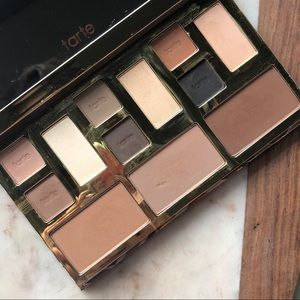 Tarte CLAY PLAY eyeshadow and bronzer palette